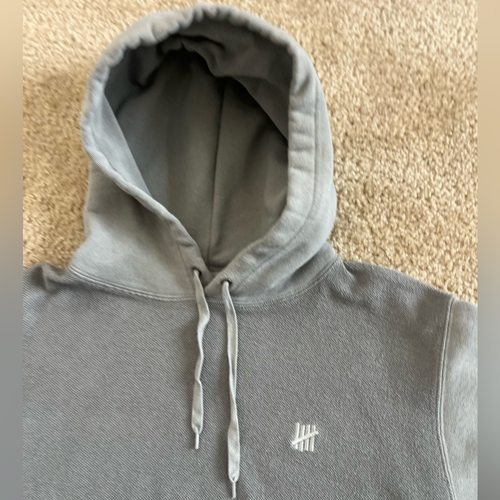 Undefeated Reverse Terry Pullover Hood - Picture 3 of 10